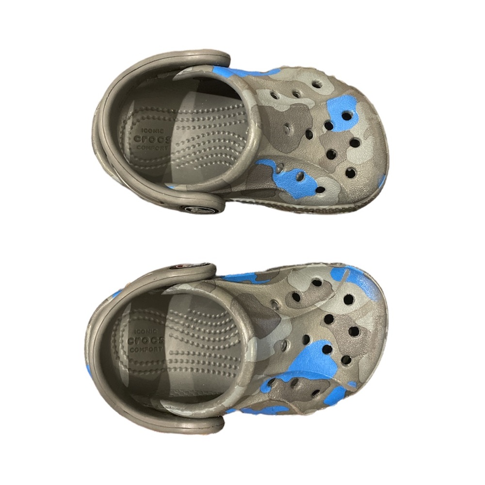 Blue and gray camo crocs toddler size 4